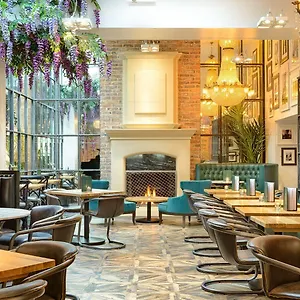 4* Otel Black Ivy